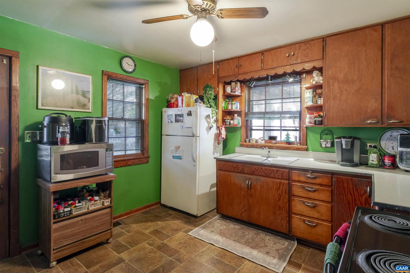 908 ROCKLAND AVE, CHARLOTTESVILLE, Virginia 22902, 3 Bedrooms Bedrooms, ,2 BathroomsBathrooms,Residential,For sale,908 ROCKLAND AVE,672180 MLS # 672180