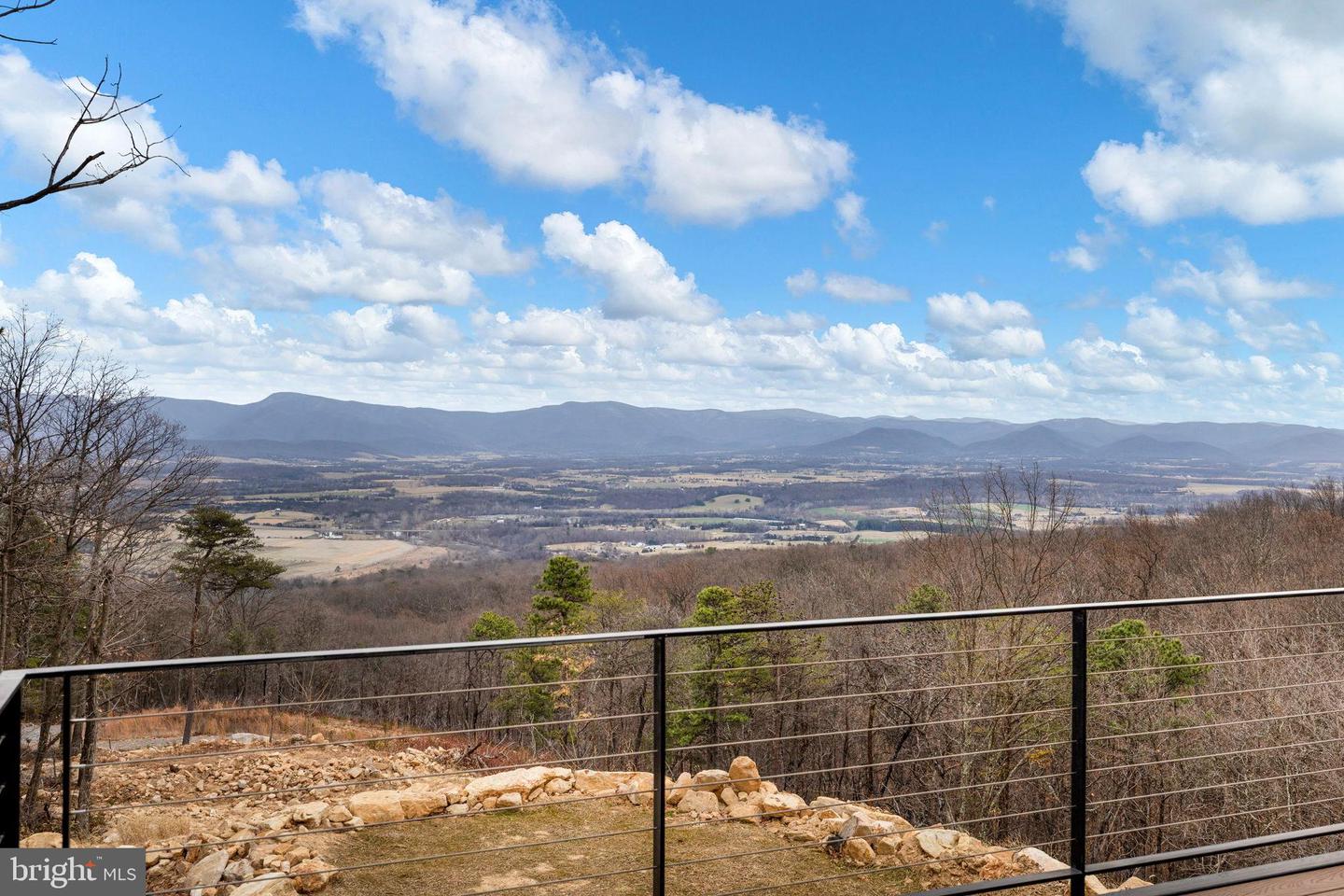 132 HOLLY HILL RD, LURAY, Virginia 22835, 2 Bedrooms Bedrooms, 4 Rooms Rooms,2 BathroomsBathrooms,Residential,For sale,132 HOLLY HILL RD,VAPA2005824 MLS # VAPA2005824