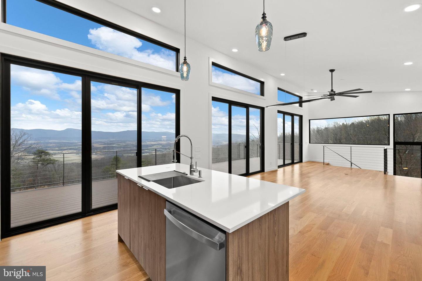 132 HOLLY HILL RD, LURAY, Virginia 22835, 2 Bedrooms Bedrooms, 4 Rooms Rooms,2 BathroomsBathrooms,Residential,For sale,132 HOLLY HILL RD,VAPA2005824 MLS # VAPA2005824