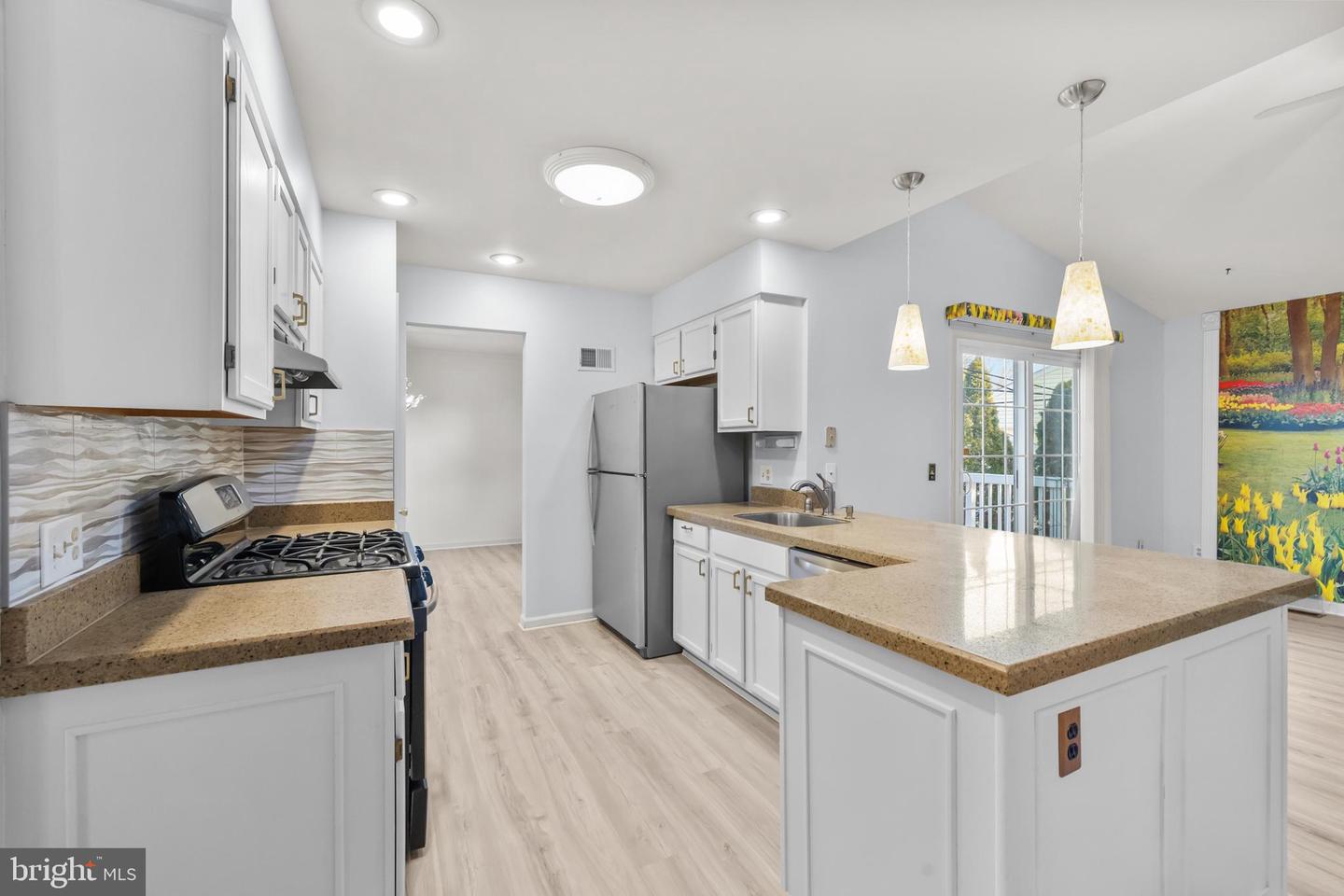 5515 BUGGY WHIP DR, CENTREVILLE, Virginia 20120, 5 Bedrooms Bedrooms, ,3 BathroomsBathrooms,Residential,For sale,5515 BUGGY WHIP DR,VAFX2284290 MLS # VAFX2284290