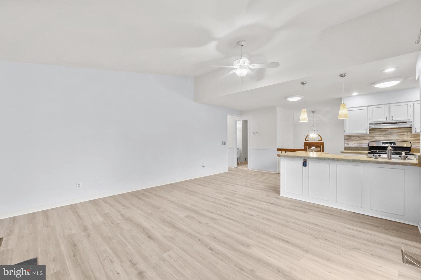 5515 BUGGY WHIP DR, CENTREVILLE, Virginia 20120, 5 Bedrooms Bedrooms, ,3 BathroomsBathrooms,Residential,For sale,5515 BUGGY WHIP DR,VAFX2284290 MLS # VAFX2284290