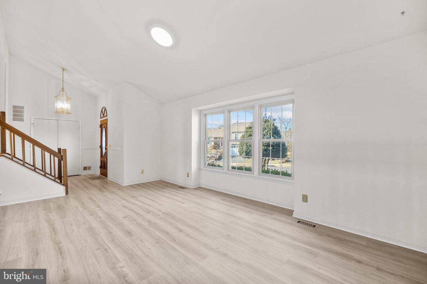 5515 BUGGY WHIP DR, CENTREVILLE, Virginia 20120, 5 Bedrooms Bedrooms, ,3 BathroomsBathrooms,Residential,For sale,5515 BUGGY WHIP DR,VAFX2284290 MLS # VAFX2284290