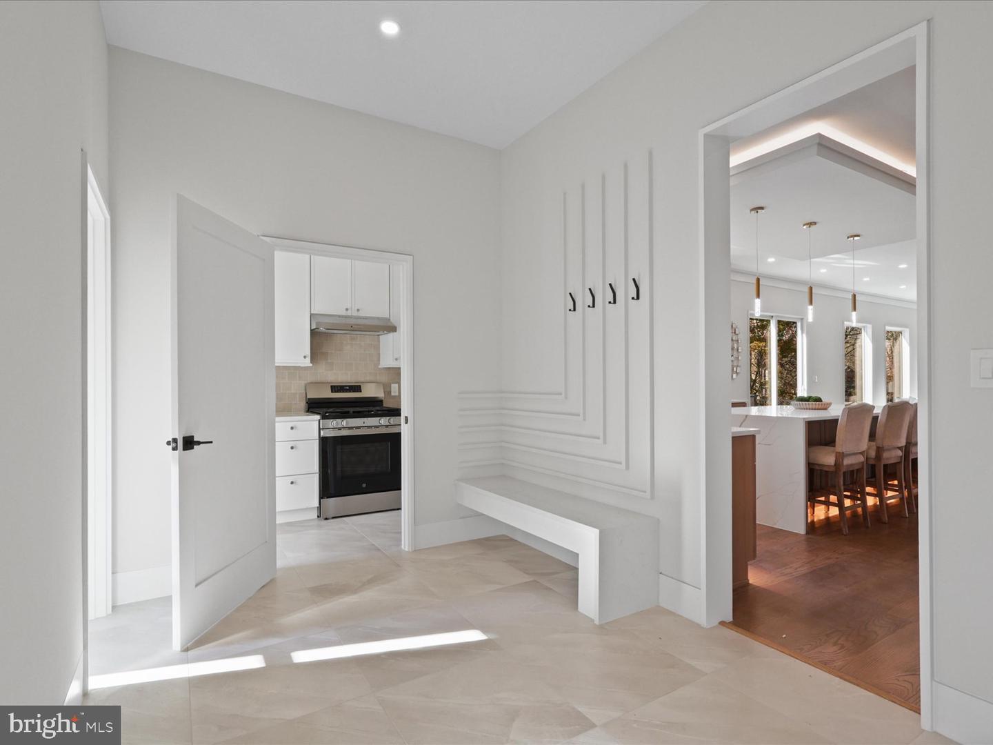 616 GIBSON CIR SW, VIENNA, Virginia 22180, 6 Bedrooms Bedrooms, ,6 BathroomsBathrooms,Residential,For sale,616 GIBSON CIR SW,VAFX2284296 MLS # VAFX2284296 616 GIBSON CIR SW, VIENNA, Virginia 22180, 6 Bedrooms Bedrooms, ,6 BathroomsBathrooms,Residential,For sale,616 GIBSON CIR SW,VAFX2284296 MLS # VAFX2284296