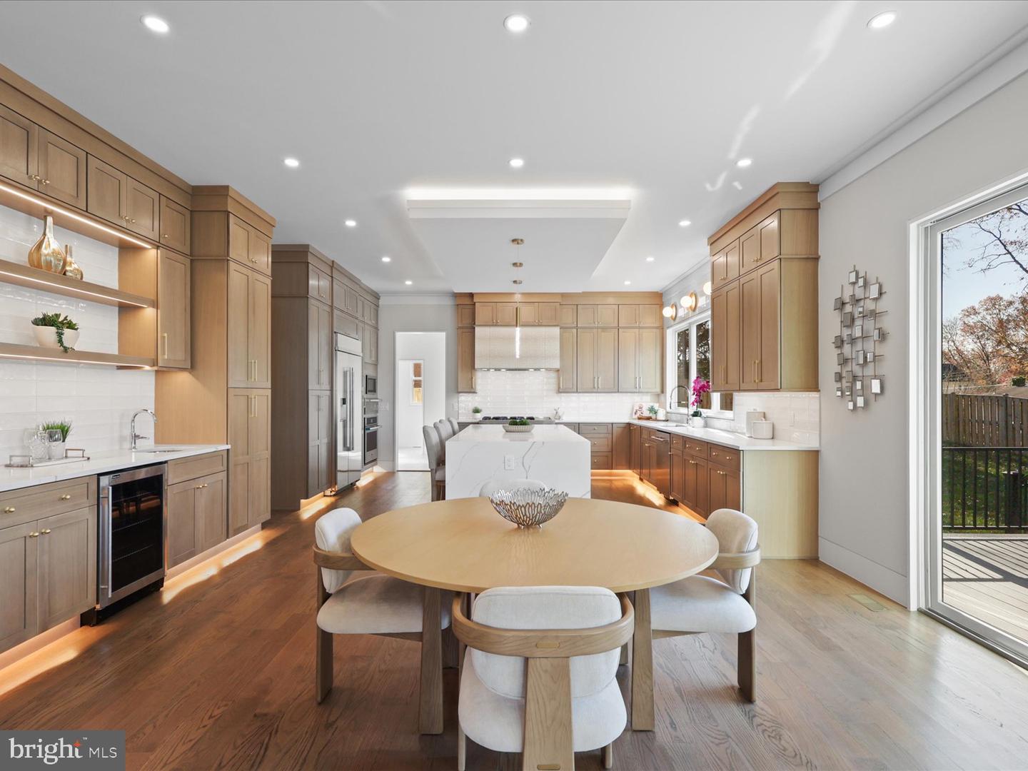 616 GIBSON CIR SW, VIENNA, Virginia 22180, 6 Bedrooms Bedrooms, ,6 BathroomsBathrooms,Residential,For sale,616 GIBSON CIR SW,VAFX2284296 MLS # VAFX2284296 616 GIBSON CIR SW, VIENNA, Virginia 22180, 6 Bedrooms Bedrooms, ,6 BathroomsBathrooms,Residential,For sale,616 GIBSON CIR SW,VAFX2284296 MLS # VAFX2284296