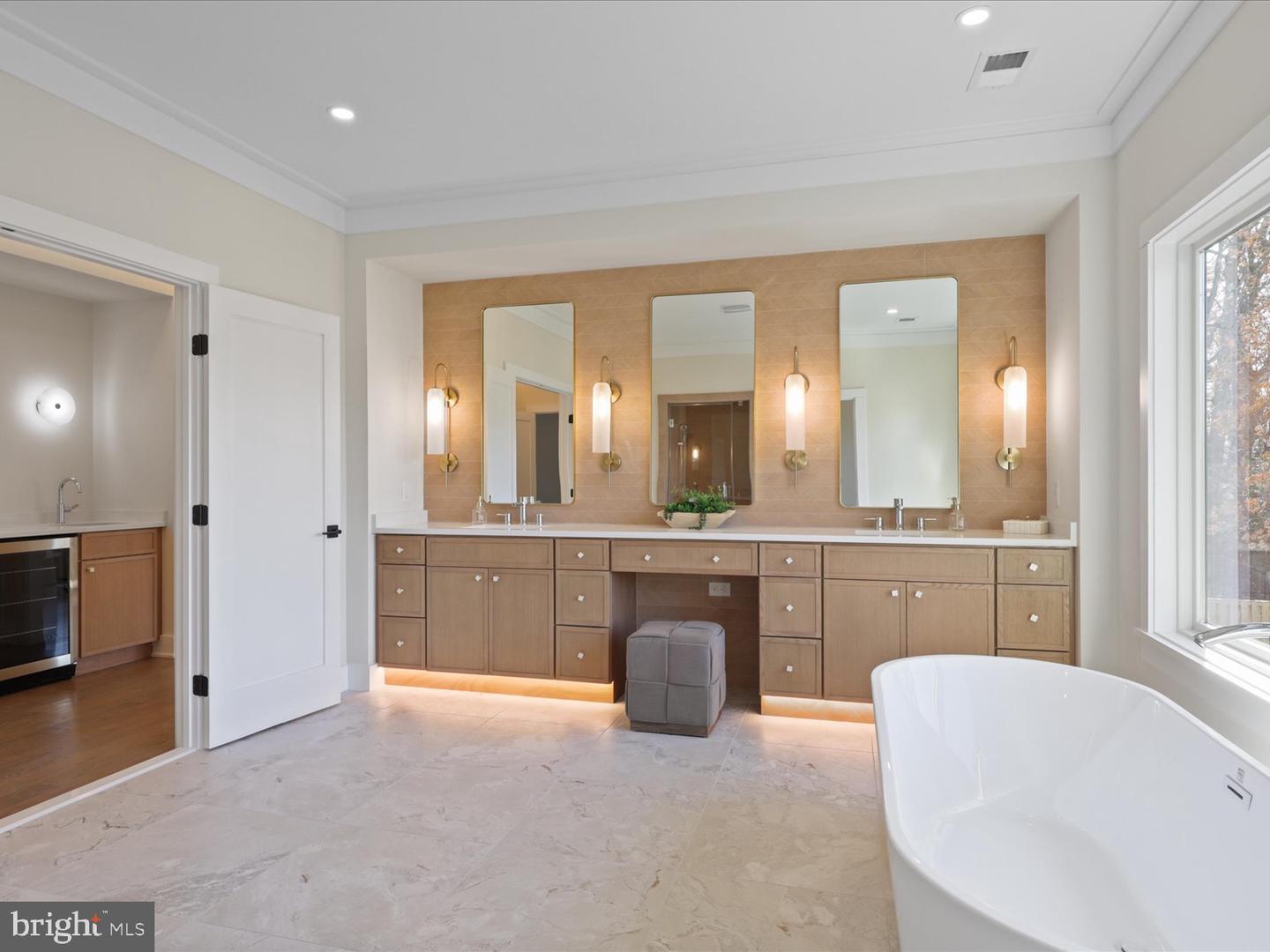 616 GIBSON CIR SW, VIENNA, Virginia 22180, 6 Bedrooms Bedrooms, ,6 BathroomsBathrooms,Residential,For sale,616 GIBSON CIR SW,VAFX2284296 MLS # VAFX2284296 616 GIBSON CIR SW, VIENNA, Virginia 22180, 6 Bedrooms Bedrooms, ,6 BathroomsBathrooms,Residential,For sale,616 GIBSON CIR SW,VAFX2284296 MLS # VAFX2284296