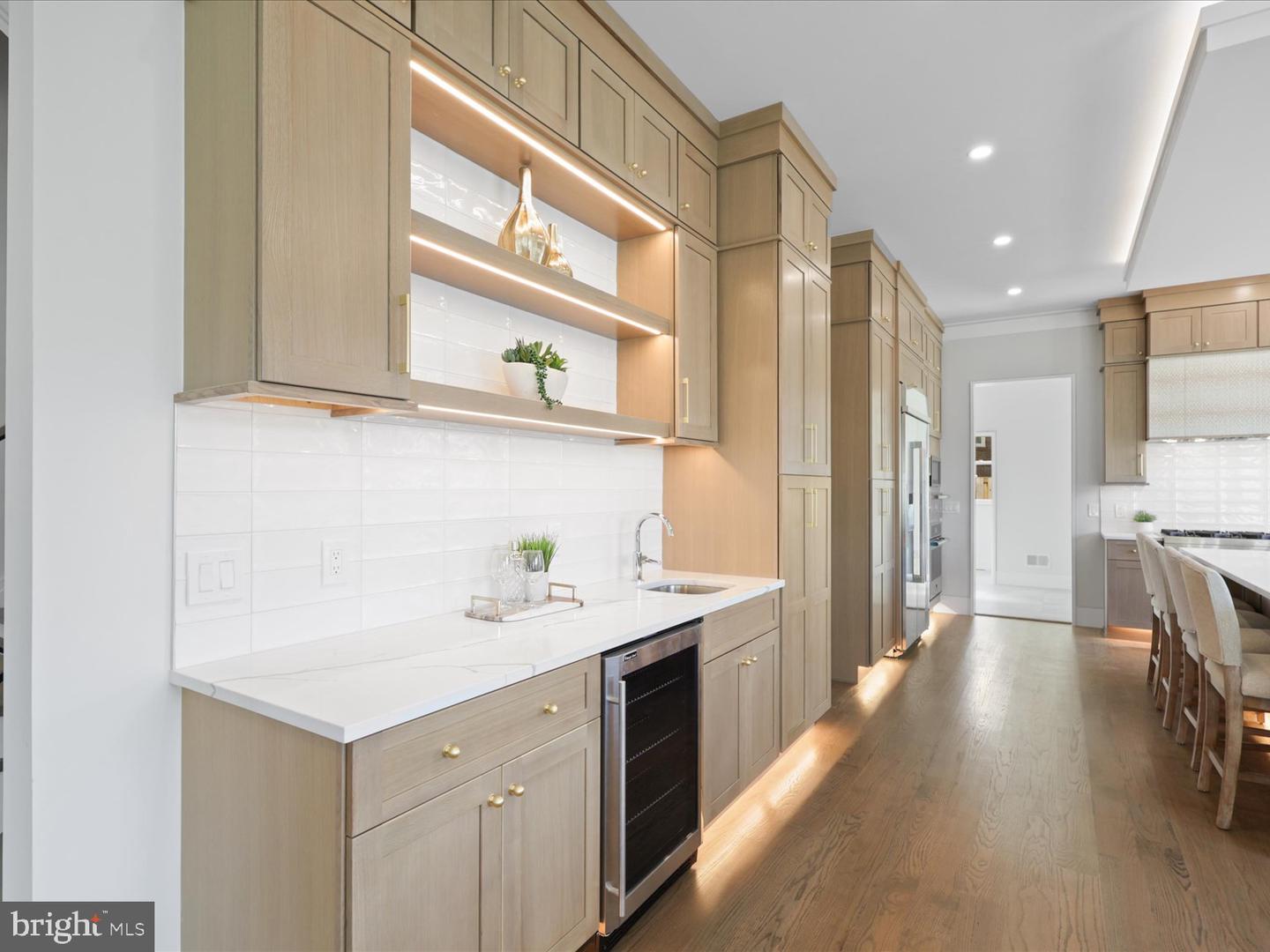 616 GIBSON CIR SW, VIENNA, Virginia 22180, 6 Bedrooms Bedrooms, ,6 BathroomsBathrooms,Residential,For sale,616 GIBSON CIR SW,VAFX2284296 MLS # VAFX2284296 616 GIBSON CIR SW, VIENNA, Virginia 22180, 6 Bedrooms Bedrooms, ,6 BathroomsBathrooms,Residential,For sale,616 GIBSON CIR SW,VAFX2284296 MLS # VAFX2284296