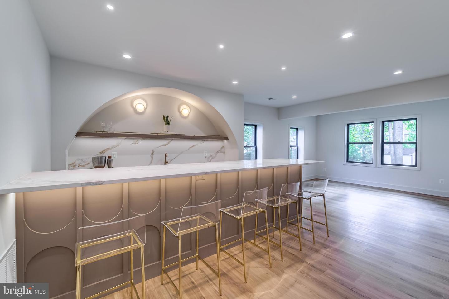 913 SYMPHONY CIR SW, VIENNA, Virginia 22180, 7 Bedrooms Bedrooms, ,7 BathroomsBathrooms,Residential,For sale,913 SYMPHONY CIR SW,VAFX2284300 MLS # VAFX2284300