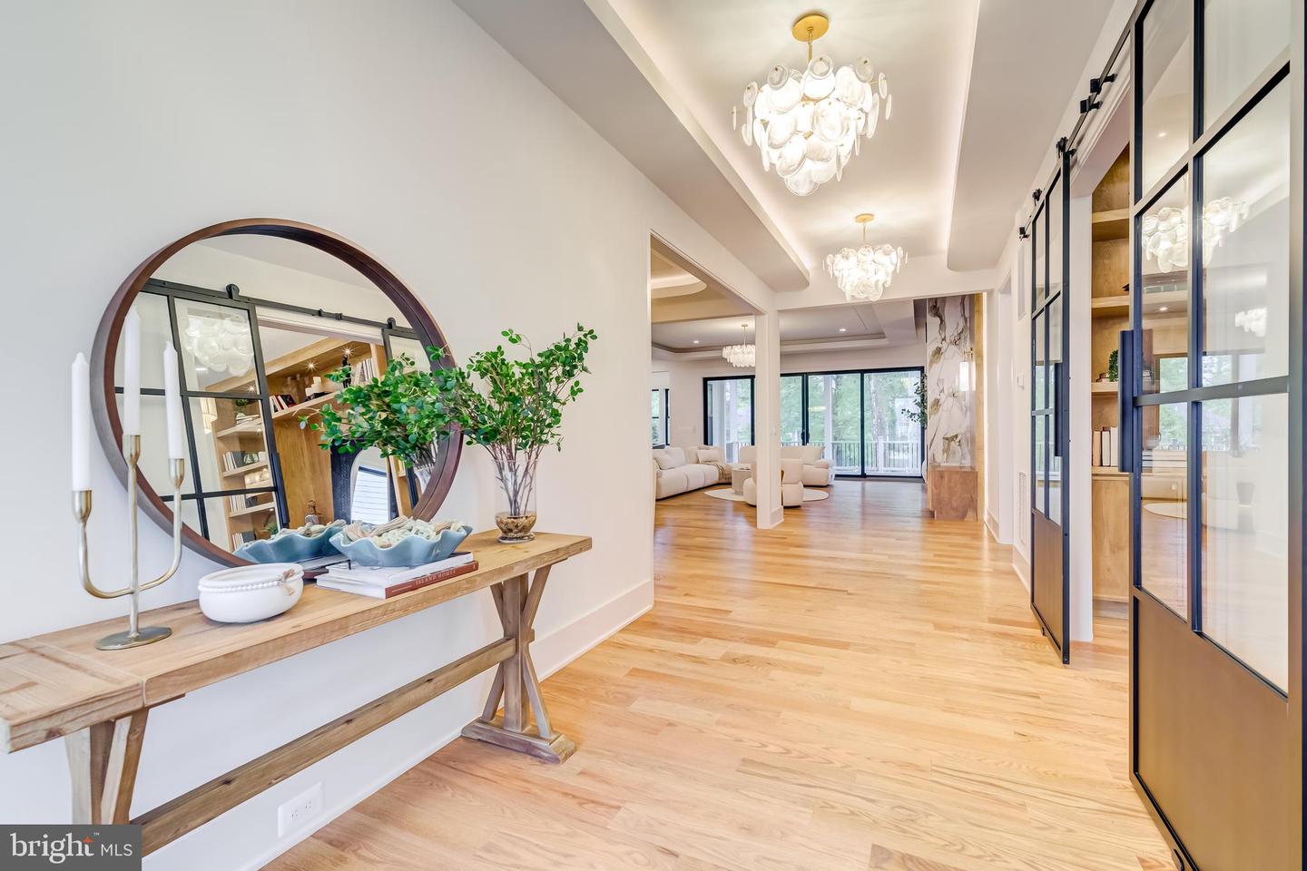 913 SYMPHONY CIR SW, VIENNA, Virginia 22180, 7 Bedrooms Bedrooms, ,7 BathroomsBathrooms,Residential,For sale,913 SYMPHONY CIR SW,VAFX2284300 MLS # VAFX2284300