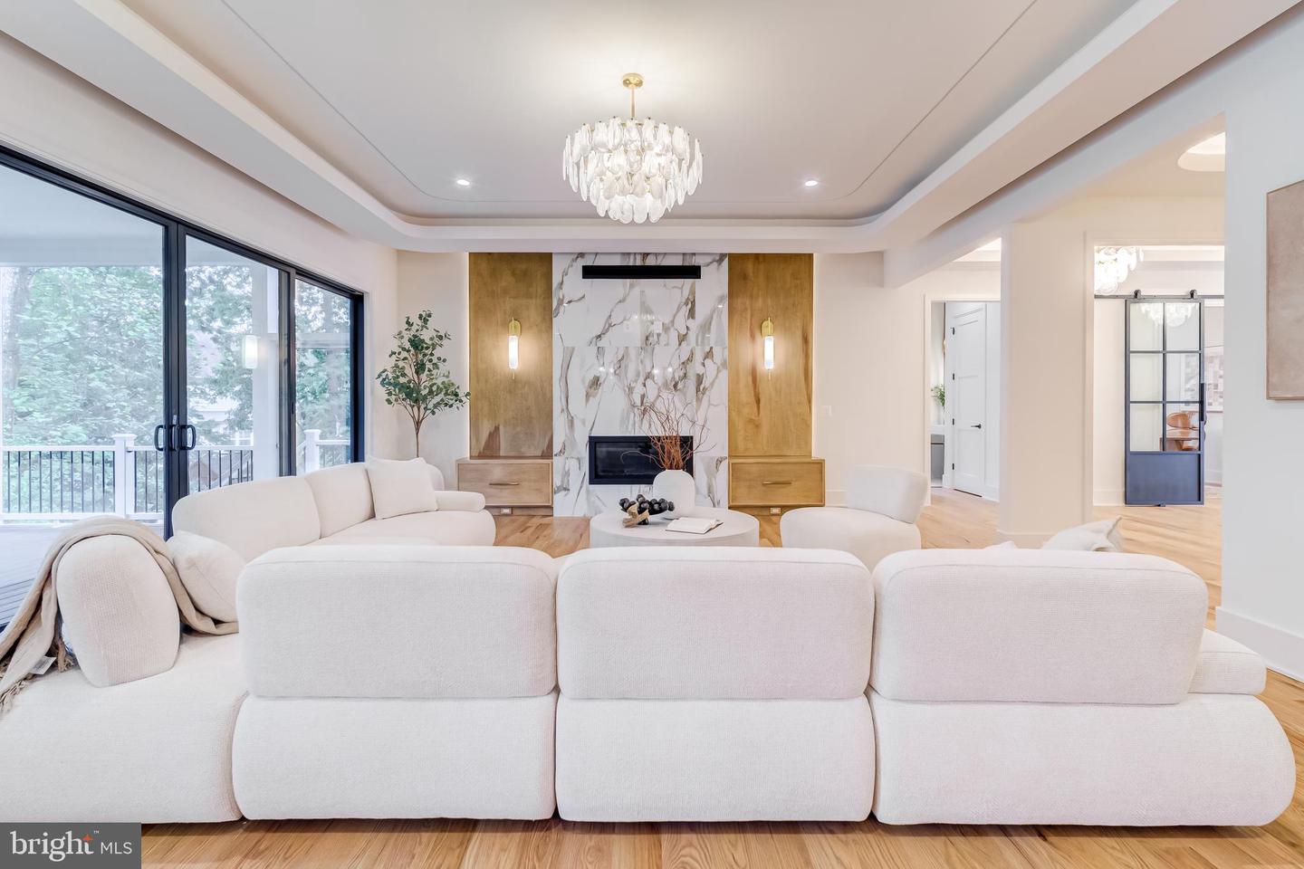 913 SYMPHONY CIR SW, VIENNA, Virginia 22180, 7 Bedrooms Bedrooms, ,7 BathroomsBathrooms,Residential,For sale,913 SYMPHONY CIR SW,VAFX2284300 MLS # VAFX2284300