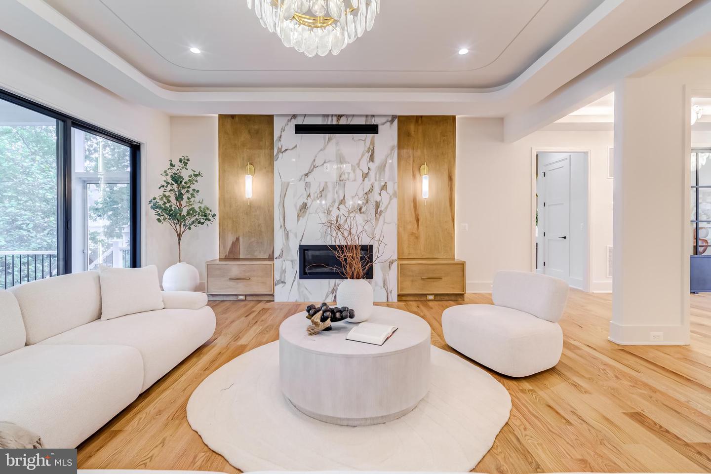 913 SYMPHONY CIR SW, VIENNA, Virginia 22180, 7 Bedrooms Bedrooms, ,7 BathroomsBathrooms,Residential,For sale,913 SYMPHONY CIR SW,VAFX2284300 MLS # VAFX2284300