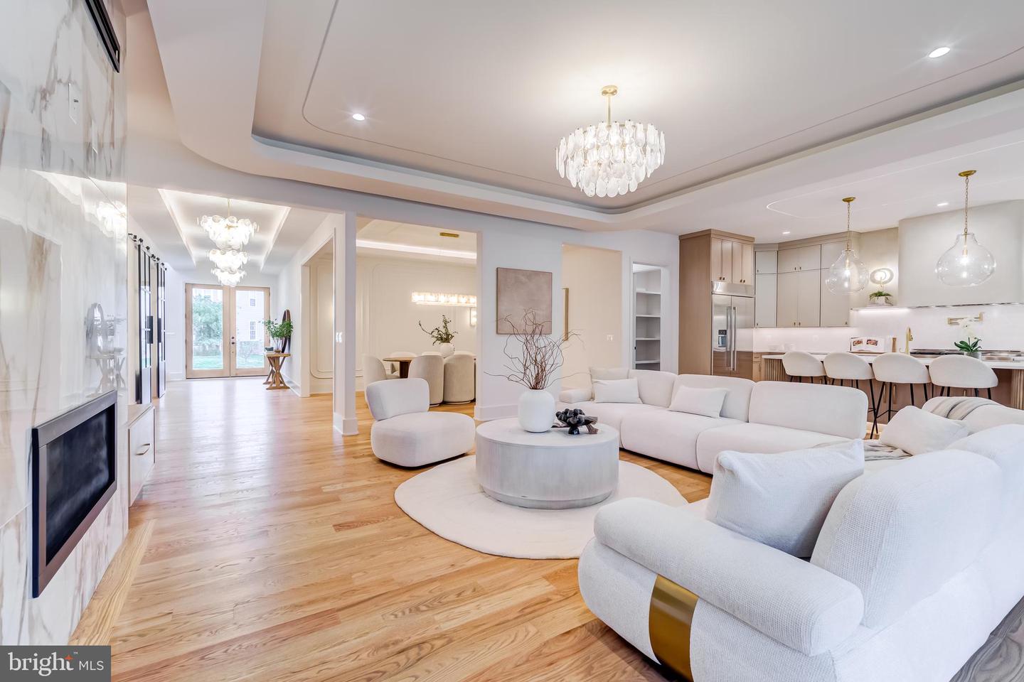 913 SYMPHONY CIR SW, VIENNA, Virginia 22180, 7 Bedrooms Bedrooms, ,7 BathroomsBathrooms,Residential,For sale,913 SYMPHONY CIR SW,VAFX2284300 MLS # VAFX2284300