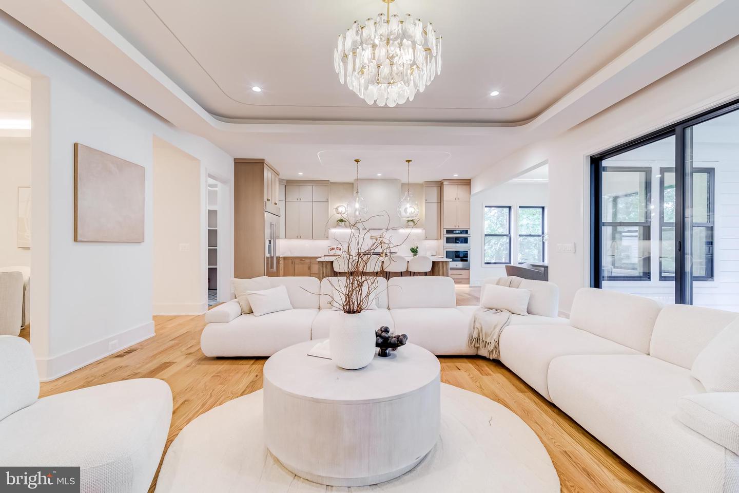 913 SYMPHONY CIR SW, VIENNA, Virginia 22180, 7 Bedrooms Bedrooms, ,7 BathroomsBathrooms,Residential,For sale,913 SYMPHONY CIR SW,VAFX2284300 MLS # VAFX2284300