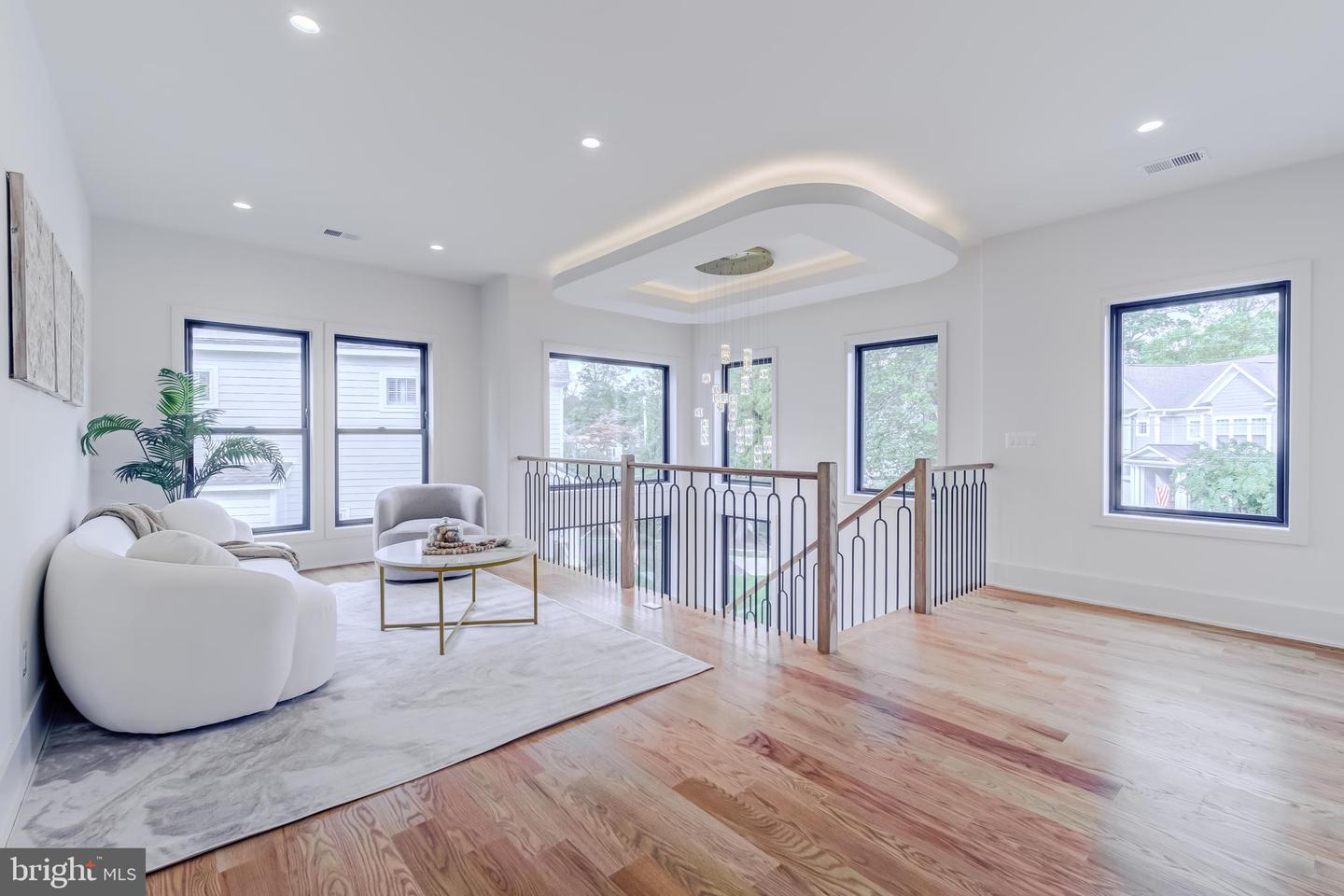 913 SYMPHONY CIR SW, VIENNA, Virginia 22180, 7 Bedrooms Bedrooms, ,7 BathroomsBathrooms,Residential,For sale,913 SYMPHONY CIR SW,VAFX2284300 MLS # VAFX2284300