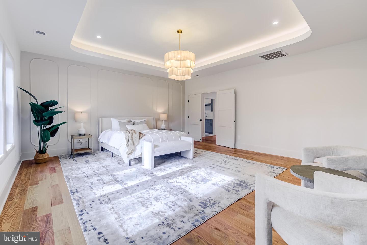 913 SYMPHONY CIR SW, VIENNA, Virginia 22180, 7 Bedrooms Bedrooms, ,7 BathroomsBathrooms,Residential,For sale,913 SYMPHONY CIR SW,VAFX2284300 MLS # VAFX2284300