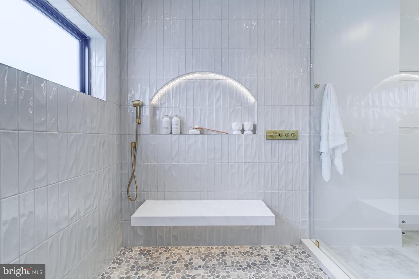 913 SYMPHONY CIR SW, VIENNA, Virginia 22180, 7 Bedrooms Bedrooms, ,7 BathroomsBathrooms,Residential,For sale,913 SYMPHONY CIR SW,VAFX2284300 MLS # VAFX2284300