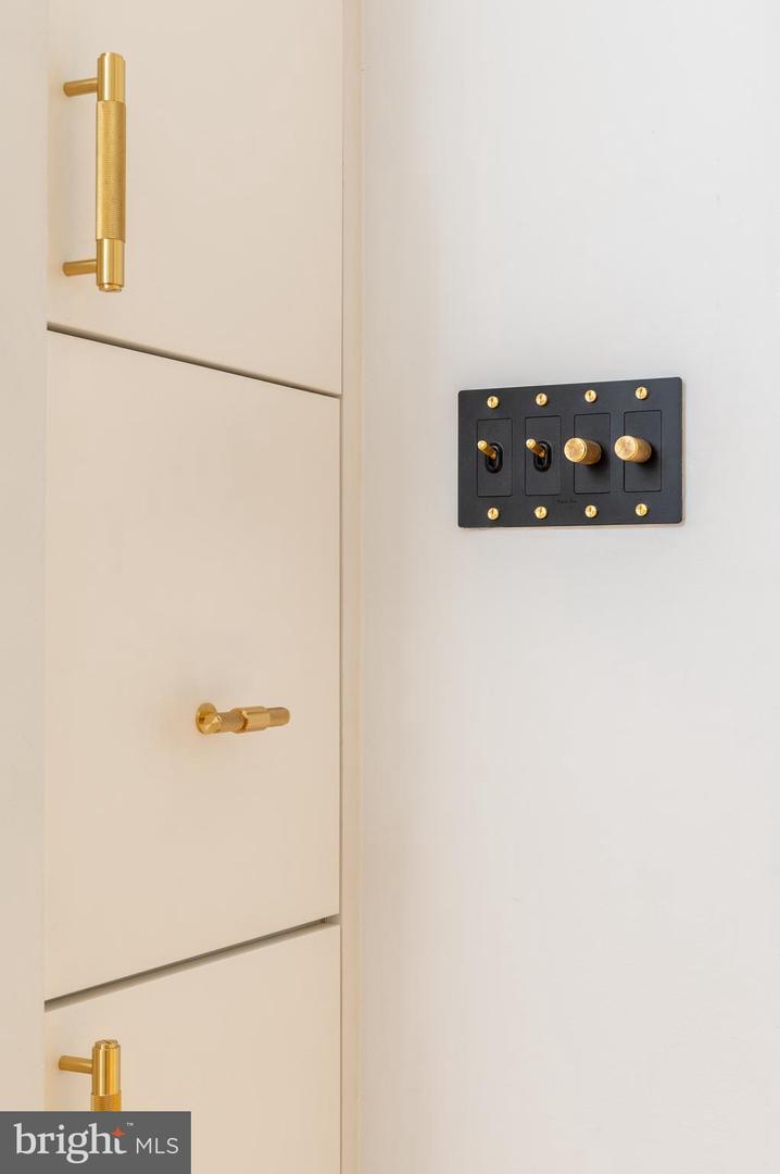 1613 HARVARD ST NW #102, WASHINGTON, District Of Columbia 20009, 1 Bedroom Bedrooms, 2 Rooms Rooms,1 BathroomBathrooms,Residential,For sale,1613 HARVARD ST NW #102,DCDC2239894 MLS # DCDC2239894