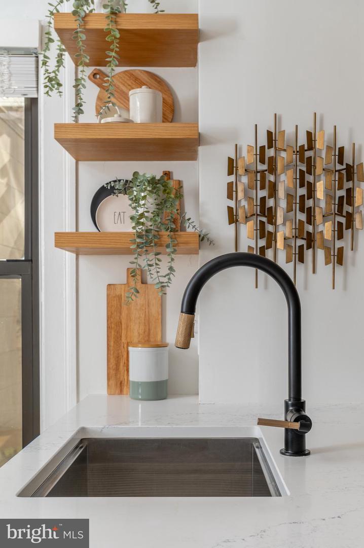 1613 HARVARD ST NW #102, WASHINGTON, District Of Columbia 20009, 1 Bedroom Bedrooms, 2 Rooms Rooms,1 BathroomBathrooms,Residential,For sale,1613 HARVARD ST NW #102,DCDC2239894 MLS # DCDC2239894