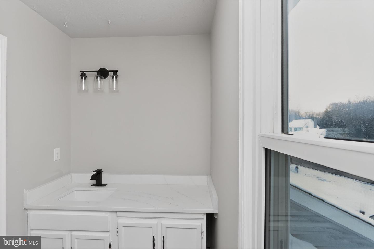 11979 FALLING CREEK DR, MANASSAS, Virginia 20112, 3 Bedrooms Bedrooms, ,2 BathroomsBathrooms,Residential,For sale,11979 FALLING CREEK DR,VAPW2109982 MLS # VAPW2109982