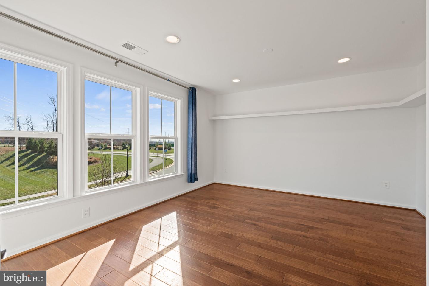 23041 CANYON OAK CT, BRAMBLETON, Virginia 20148, 6 Bedrooms Bedrooms, ,5 BathroomsBathrooms,Residential,For sale,23041 CANYON OAK CT,VALO2113410 MLS # VALO2113410 23041 CANYON OAK CT, BRAMBLETON, Virginia 20148, 6 Bedrooms Bedrooms, ,5 BathroomsBathrooms,Residential,For sale,23041 CANYON OAK CT,VALO2113410 MLS # VALO2113410