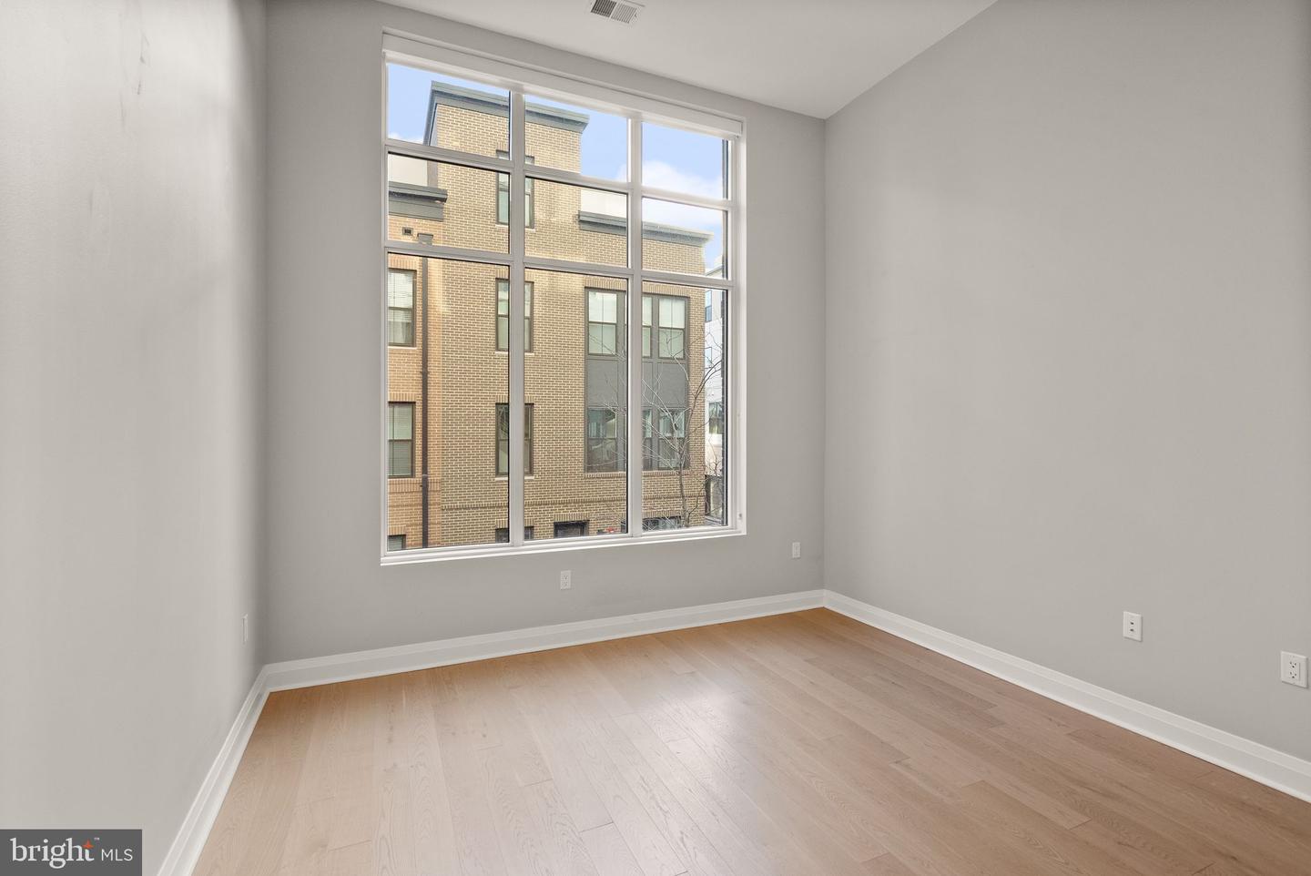 925 N FAIRFAX ST #207, ALEXANDRIA, Virginia 22314, 1 Bedroom Bedrooms, ,1 BathroomBathrooms,Residential,For sale,925 N FAIRFAX ST #207,VAAX2052868 MLS # VAAX2052868