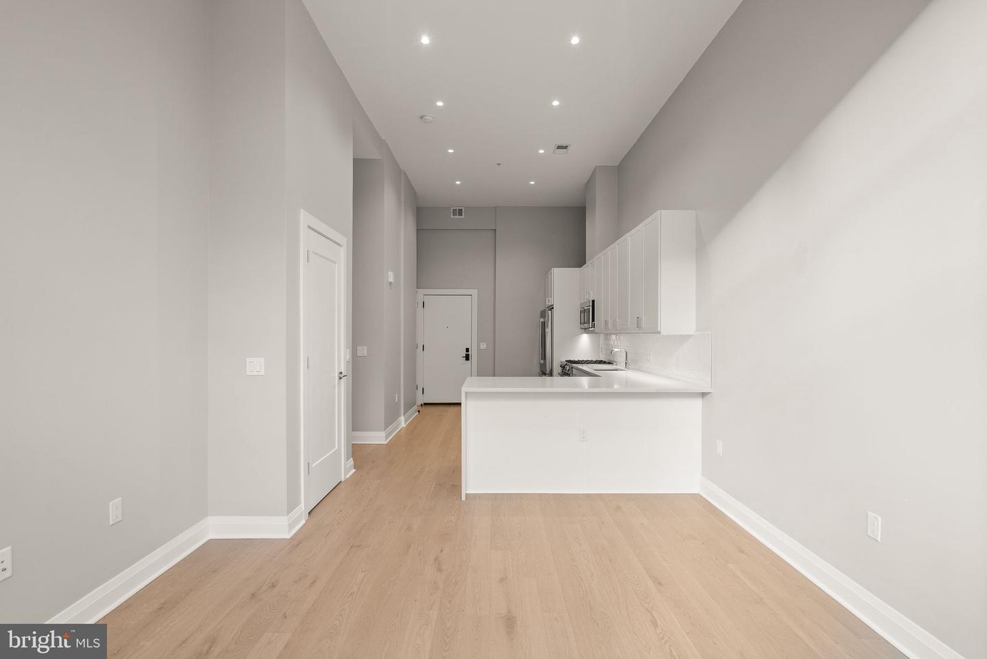 925 N FAIRFAX ST #207, ALEXANDRIA, Virginia 22314, 1 Bedroom Bedrooms, ,1 BathroomBathrooms,Residential,For sale,925 N FAIRFAX ST #207,VAAX2052868 MLS # VAAX2052868