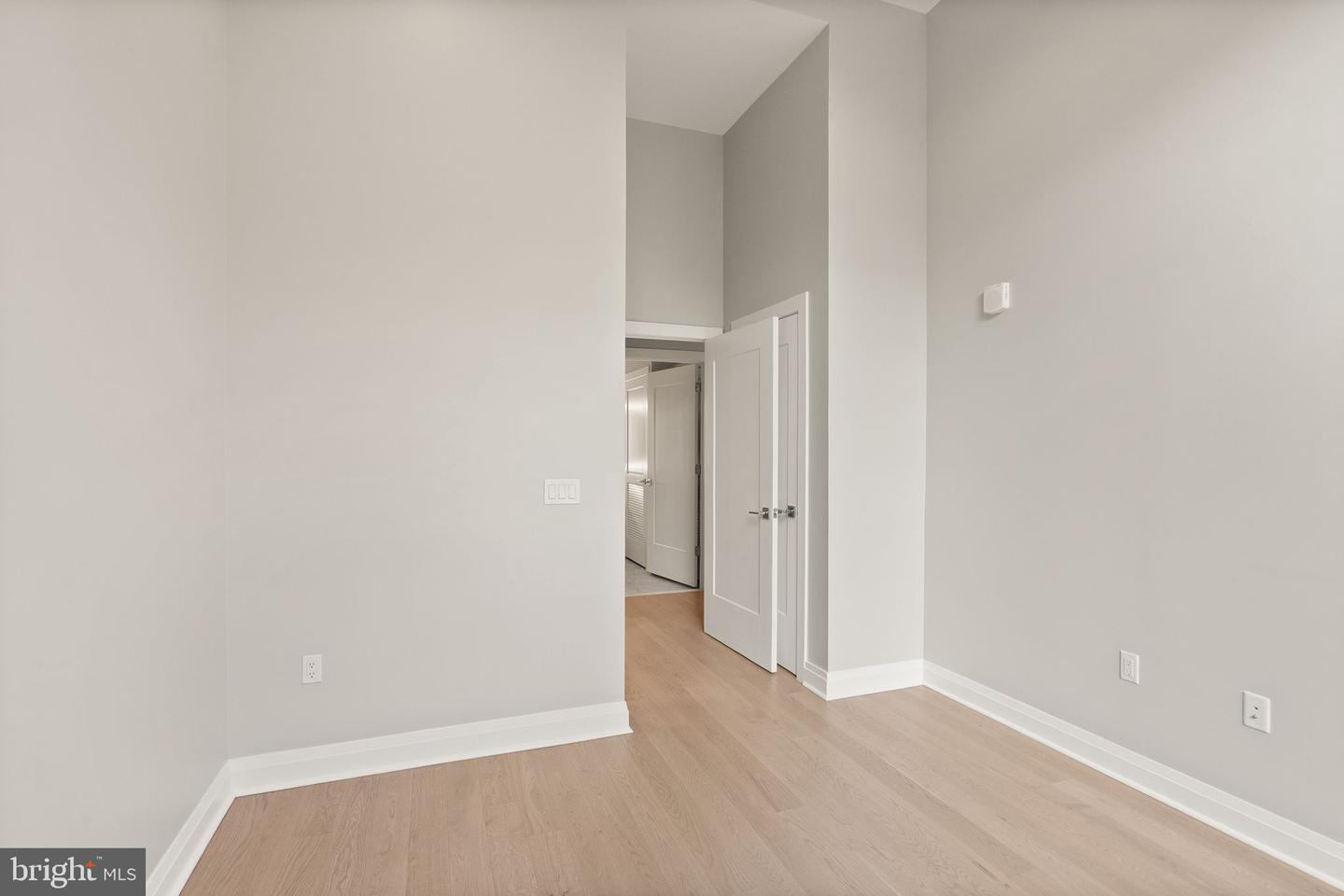 925 N FAIRFAX ST #207, ALEXANDRIA, Virginia 22314, 1 Bedroom Bedrooms, ,1 BathroomBathrooms,Residential,For sale,925 N FAIRFAX ST #207,VAAX2052868 MLS # VAAX2052868