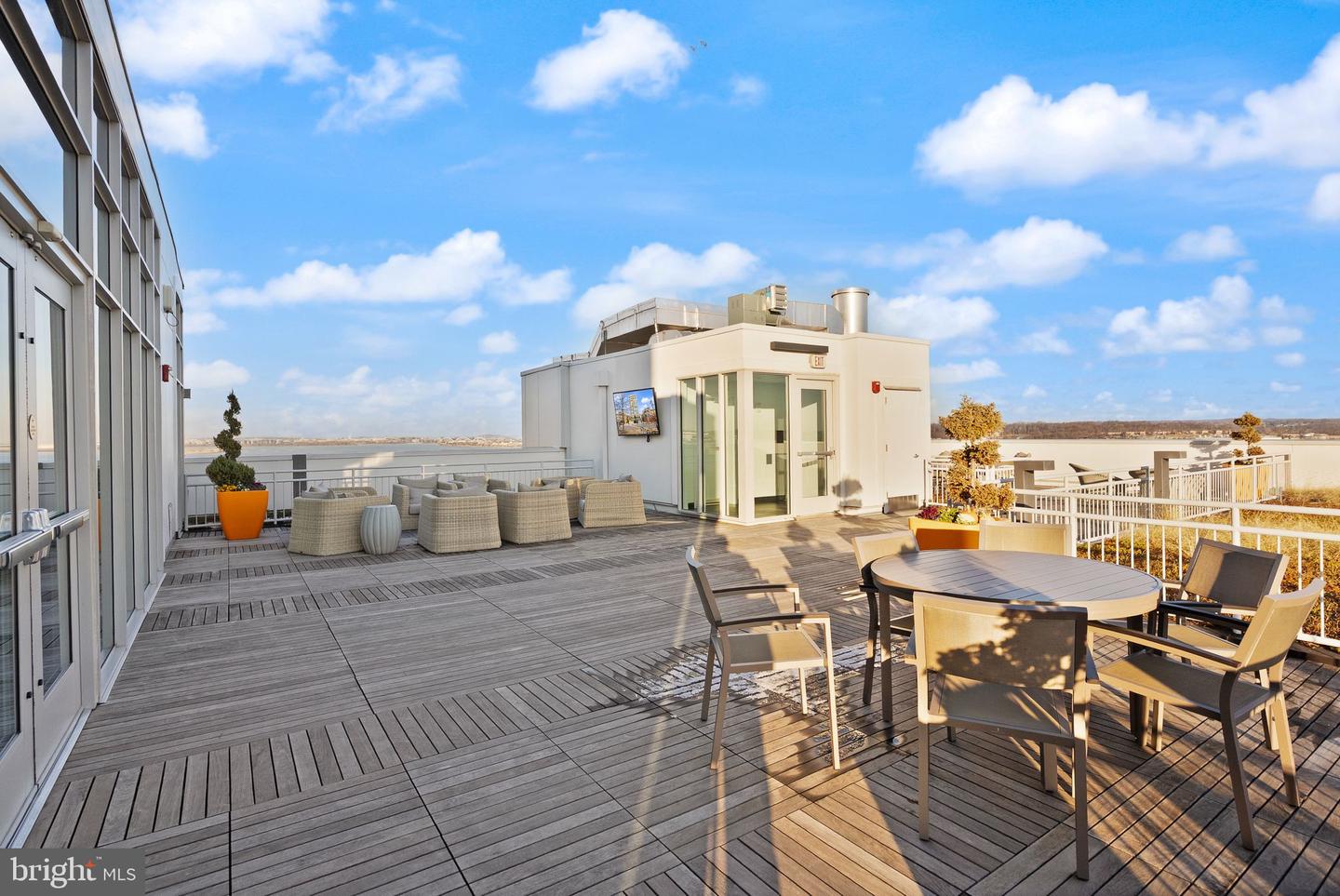 925 N FAIRFAX ST #207, ALEXANDRIA, Virginia 22314, 1 Bedroom Bedrooms, ,1 BathroomBathrooms,Residential,For sale,925 N FAIRFAX ST #207,VAAX2052868 MLS # VAAX2052868