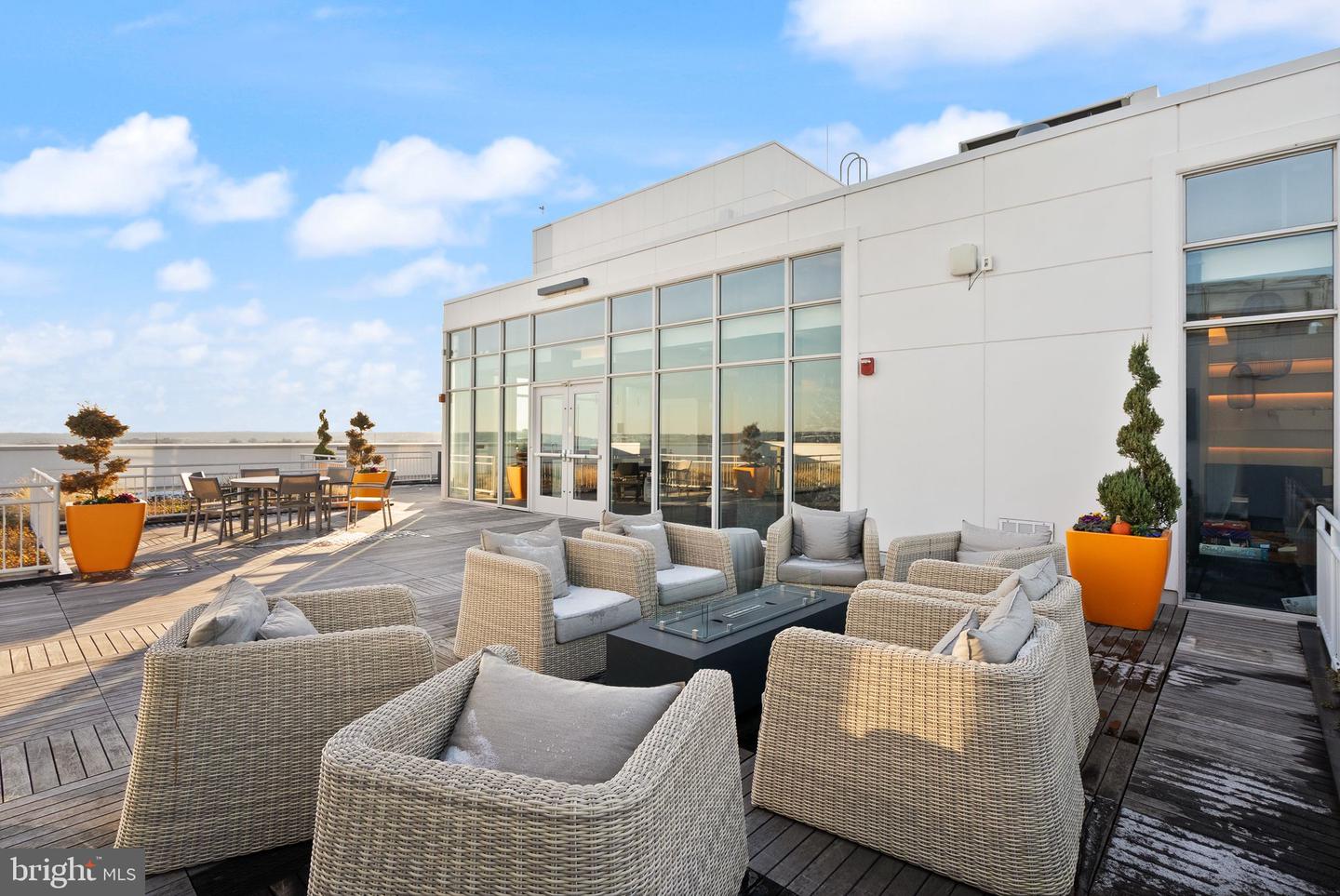 925 N FAIRFAX ST #207, ALEXANDRIA, Virginia 22314, 1 Bedroom Bedrooms, ,1 BathroomBathrooms,Residential,For sale,925 N FAIRFAX ST #207,VAAX2052868 MLS # VAAX2052868