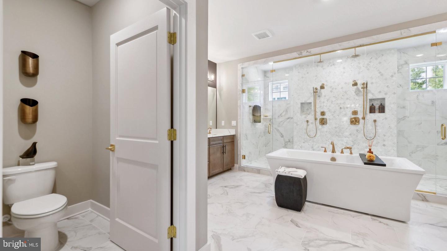 8272 COLLING MANOR CT, ALEXANDRIA, Virginia 22308, 6 Bedrooms Bedrooms, ,6 BathroomsBathrooms,Residential,For sale,8272 COLLING MANOR CT,VAFX2284346 MLS # VAFX2284346