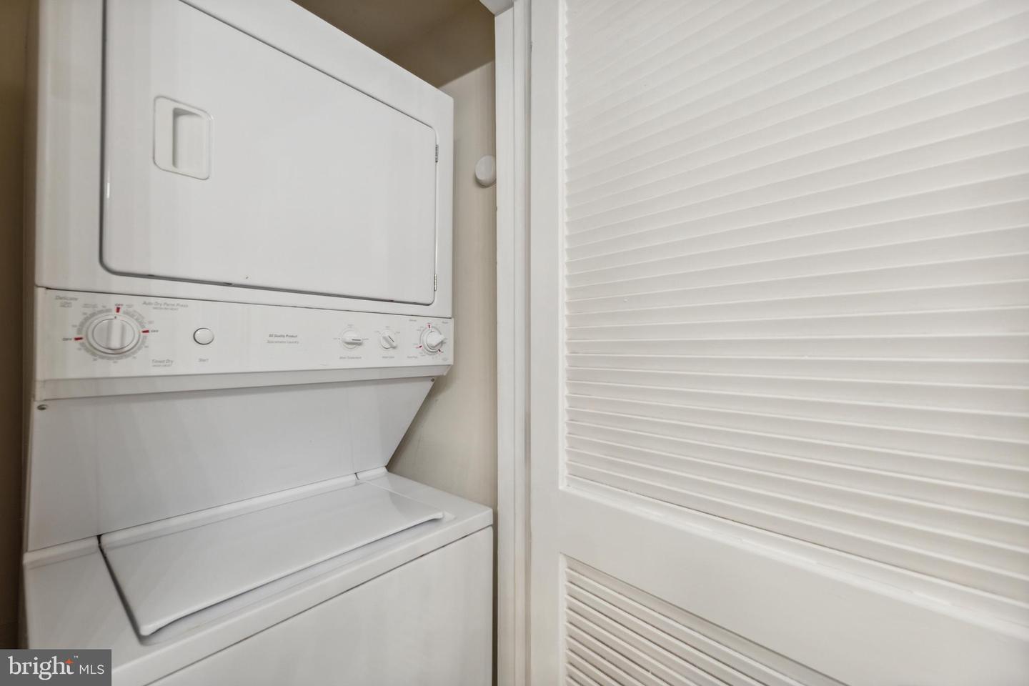 1117 10TH ST NW #303, WASHINGTON, District Of Columbia 20001, 2 Bedrooms Bedrooms, ,2 BathroomsBathrooms,Residential,For sale,1117 10TH ST NW #303,DCDC2239936 MLS # DCDC2239936