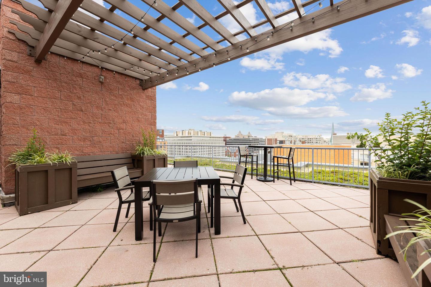 1117 10TH ST NW #303, WASHINGTON, District Of Columbia 20001, 2 Bedrooms Bedrooms, ,2 BathroomsBathrooms,Residential,For sale,1117 10TH ST NW #303,DCDC2239936 MLS # DCDC2239936