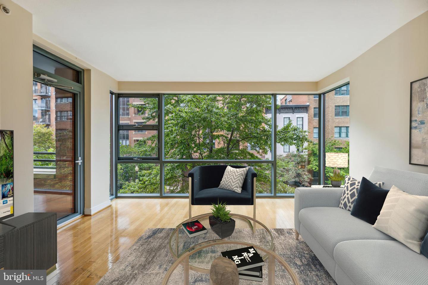 1117 10TH ST NW #303, WASHINGTON, District Of Columbia 20001, 2 Bedrooms Bedrooms, ,2 BathroomsBathrooms,Residential,For sale,1117 10TH ST NW #303,DCDC2239936 MLS # DCDC2239936