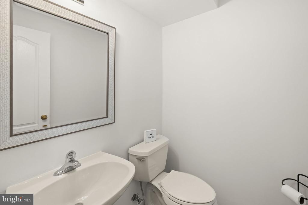 5021 BROOKSHIRE CT E, FREDERICKSBURG, Virginia 22408, 4 Bedrooms Bedrooms, ,3 BathroomsBathrooms,Residential,5021 BROOKSHIRE CT E,VASP2036378 MLS # VASP2036378 5021 BROOKSHIRE CT E, FREDERICKSBURG, Virginia 22408, 4 Bedrooms Bedrooms, ,3 BathroomsBathrooms,Residential,5021 BROOKSHIRE CT E,VASP2036378 MLS # VASP2036378