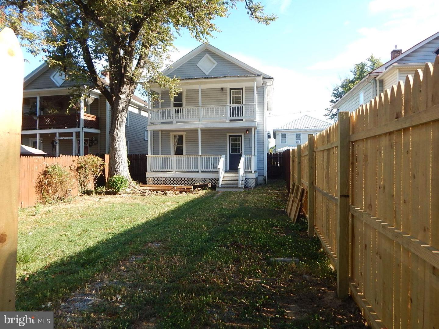 369 CHARLES ST, WINCHESTER, Virginia 22601, 3 Bedrooms Bedrooms, 8 Rooms Rooms,2 BathroomsBathrooms,Residential,For sale,369 CHARLES ST,VAWI2008716 MLS # VAWI2008716