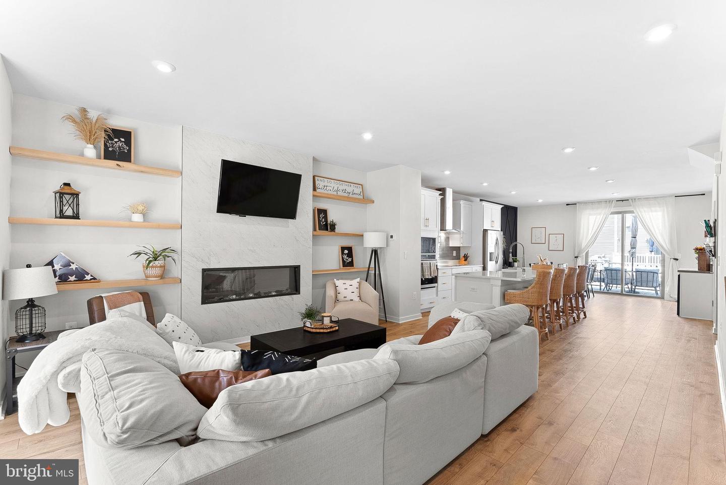 308 NEBEIOLO TER SE, LEESBURG, Virginia 20175, 3 Bedrooms Bedrooms, 6 Rooms Rooms,2 BathroomsBathrooms,Residential,For sale,308 NEBEIOLO TER SE,VALO2107016 MLS # VALO2107016