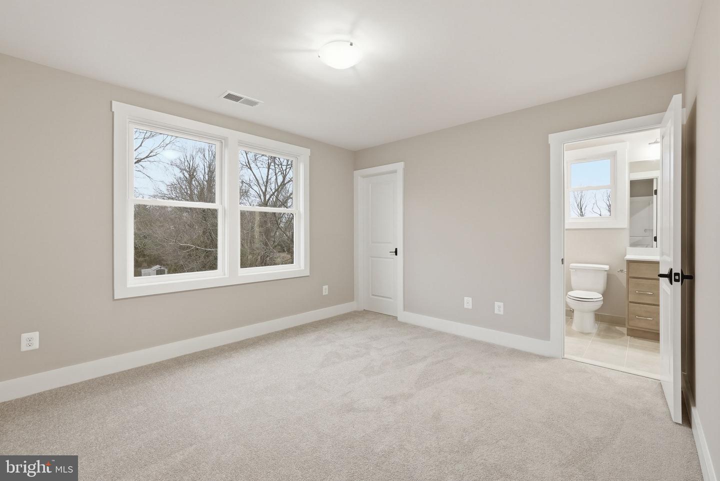 3410 BURROWS AVE, FAIRFAX, Virginia 22030, 5 Bedrooms Bedrooms, ,4 BathroomsBathrooms,Residential,For sale,3410 BURROWS AVE,VAFC2007080 MLS # VAFC2007080 3410 BURROWS AVE, FAIRFAX, Virginia 22030, 5 Bedrooms Bedrooms, ,4 BathroomsBathrooms,Residential,For sale,3410 BURROWS AVE,VAFC2007080 MLS # VAFC2007080