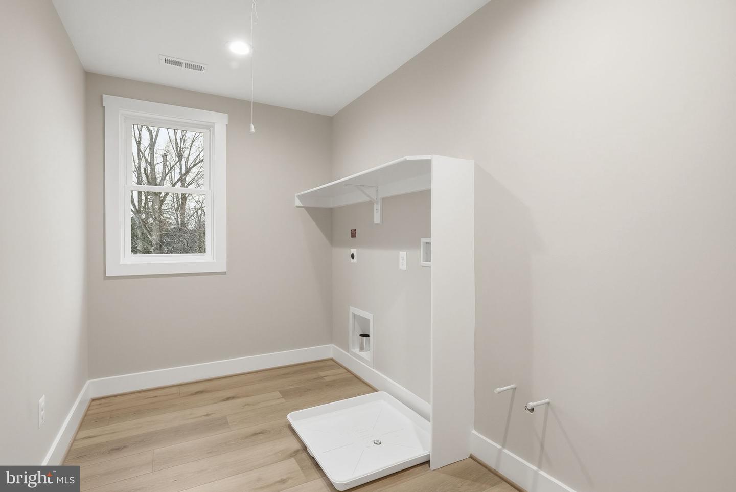 3410 BURROWS AVE, FAIRFAX, Virginia 22030, 5 Bedrooms Bedrooms, ,4 BathroomsBathrooms,Residential,For sale,3410 BURROWS AVE,VAFC2007080 MLS # VAFC2007080 3410 BURROWS AVE, FAIRFAX, Virginia 22030, 5 Bedrooms Bedrooms, ,4 BathroomsBathrooms,Residential,For sale,3410 BURROWS AVE,VAFC2007080 MLS # VAFC2007080