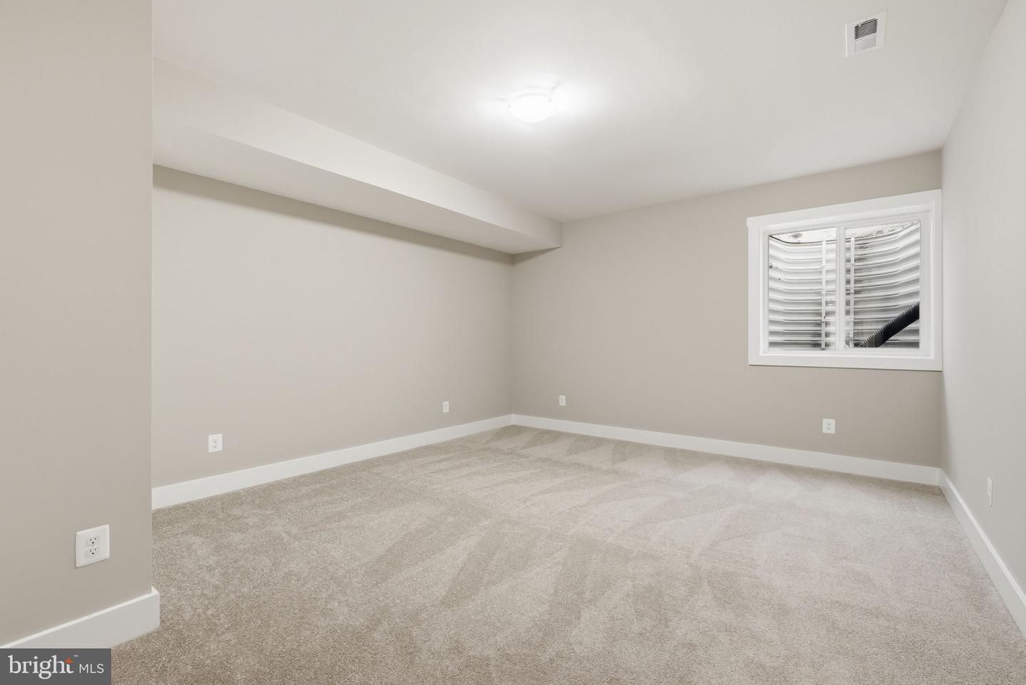 3410 BURROWS AVE, FAIRFAX, Virginia 22030, 5 Bedrooms Bedrooms, ,4 BathroomsBathrooms,Residential,For sale,3410 BURROWS AVE,VAFC2007080 MLS # VAFC2007080 3410 BURROWS AVE, FAIRFAX, Virginia 22030, 5 Bedrooms Bedrooms, ,4 BathroomsBathrooms,Residential,For sale,3410 BURROWS AVE,VAFC2007080 MLS # VAFC2007080