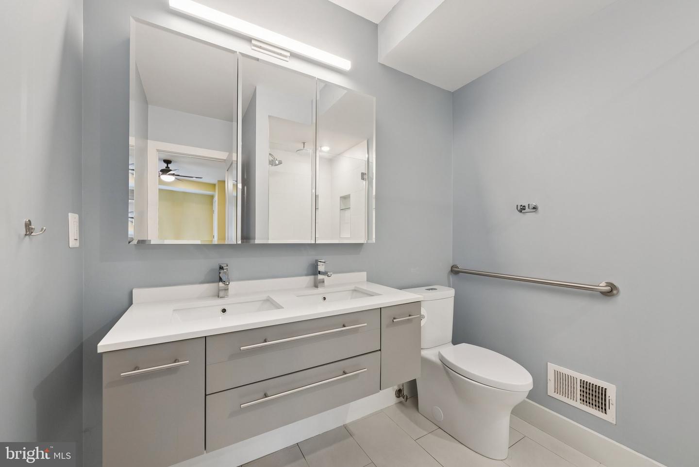 1301 POTOMAC AVE SE #2, WASHINGTON, District Of Columbia 20003, 2 Bedrooms Bedrooms, ,2 BathroomsBathrooms,Residential,For sale,1301 POTOMAC AVE SE #2,DCDC2223904 MLS # DCDC2223904