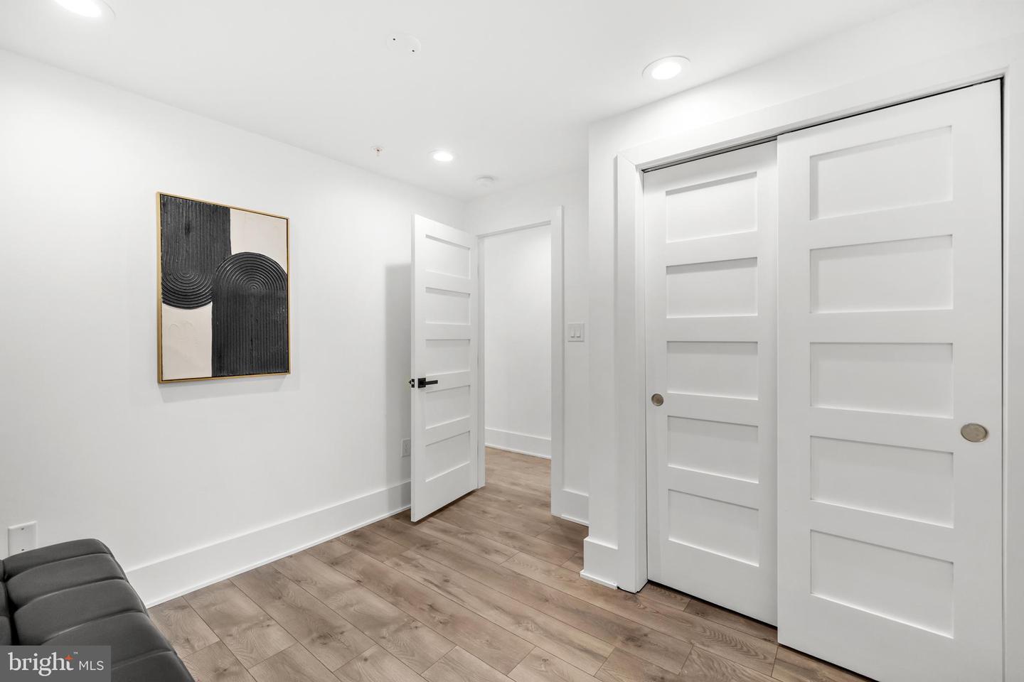 113 18TH ST SE #1, WASHINGTON, District Of Columbia 20003, 3 Bedrooms Bedrooms, ,3 BathroomsBathrooms,Residential,For sale,113 18TH ST SE #1,DCDC2225440 MLS # DCDC2225440