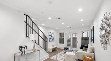 113 18TH ST SE #1, WASHINGTON, District Of Columbia 20003, 3 Bedrooms Bedrooms, ,3 BathroomsBathrooms,Residential,For sale,113 18TH ST SE #1,DCDC2225440 MLS # DCDC2225440