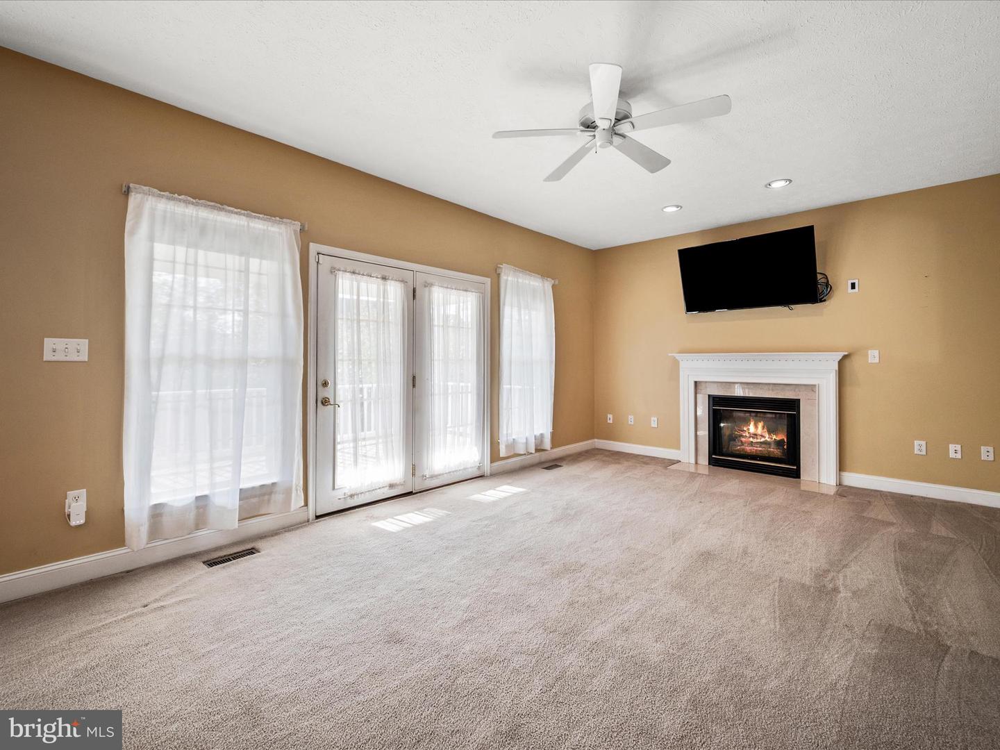 317 HENDERSON CT, BERRYVILLE, Virginia 22611, 5 Bedrooms Bedrooms, 18 Rooms Rooms,3 BathroomsBathrooms,Residential,For sale,317 HENDERSON CT,VACL2006134 MLS # VACL2006134