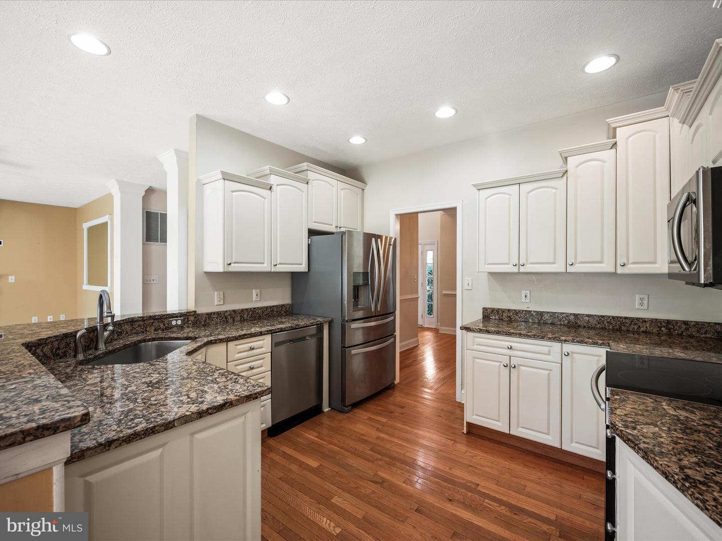 317 HENDERSON CT, BERRYVILLE, Virginia 22611, 5 Bedrooms Bedrooms, 18 Rooms Rooms,3 BathroomsBathrooms,Residential,For sale,317 HENDERSON CT,VACL2006134 MLS # VACL2006134