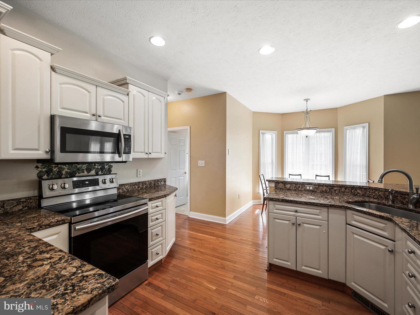 317 HENDERSON CT, BERRYVILLE, Virginia 22611, 5 Bedrooms Bedrooms, 18 Rooms Rooms,3 BathroomsBathrooms,Residential,For sale,317 HENDERSON CT,VACL2006134 MLS # VACL2006134