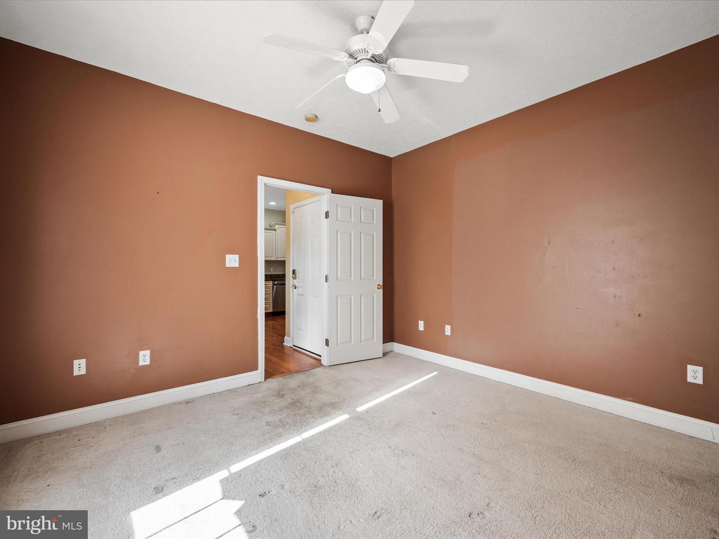 317 HENDERSON CT, BERRYVILLE, Virginia 22611, 5 Bedrooms Bedrooms, 18 Rooms Rooms,3 BathroomsBathrooms,Residential,For sale,317 HENDERSON CT,VACL2006134 MLS # VACL2006134