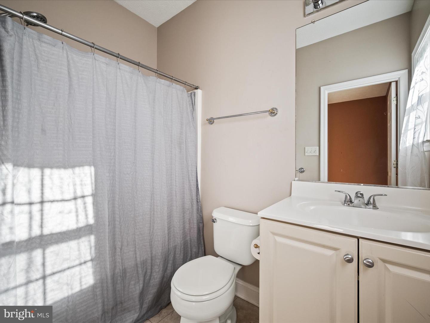 317 HENDERSON CT, BERRYVILLE, Virginia 22611, 5 Bedrooms Bedrooms, 18 Rooms Rooms,3 BathroomsBathrooms,Residential,For sale,317 HENDERSON CT,VACL2006134 MLS # VACL2006134