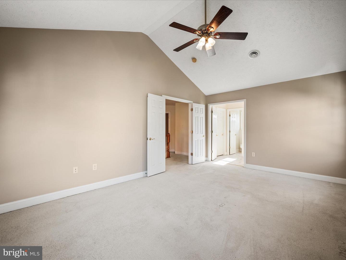 317 HENDERSON CT, BERRYVILLE, Virginia 22611, 5 Bedrooms Bedrooms, 18 Rooms Rooms,3 BathroomsBathrooms,Residential,For sale,317 HENDERSON CT,VACL2006134 MLS # VACL2006134