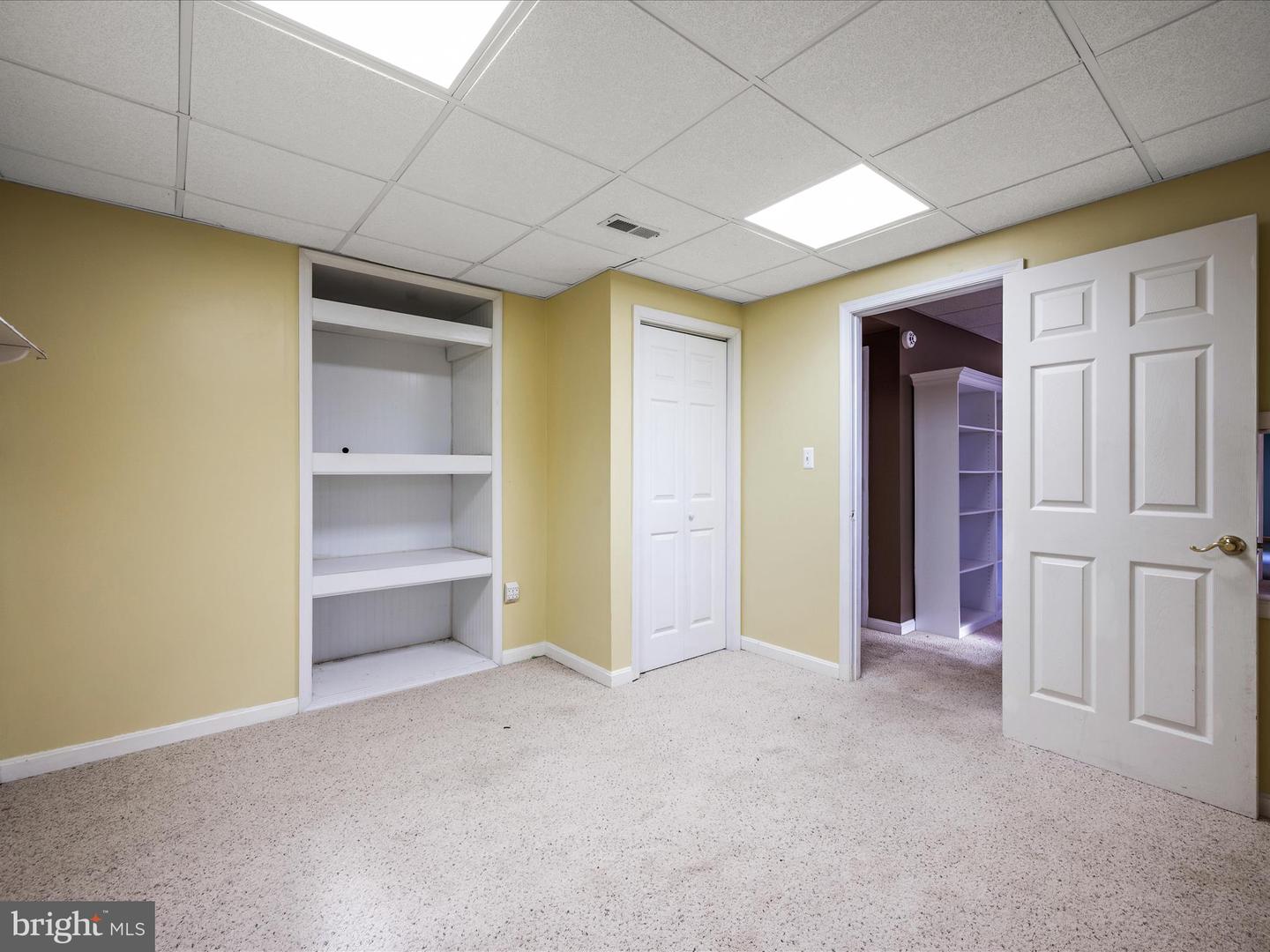 317 HENDERSON CT, BERRYVILLE, Virginia 22611, 5 Bedrooms Bedrooms, 18 Rooms Rooms,3 BathroomsBathrooms,Residential,For sale,317 HENDERSON CT,VACL2006134 MLS # VACL2006134