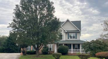 317 HENDERSON CT, BERRYVILLE, Virginia 22611, 5 Bedrooms Bedrooms, 18 Rooms Rooms,3 BathroomsBathrooms,Residential,For sale,317 HENDERSON CT,VACL2006134 MLS # VACL2006134