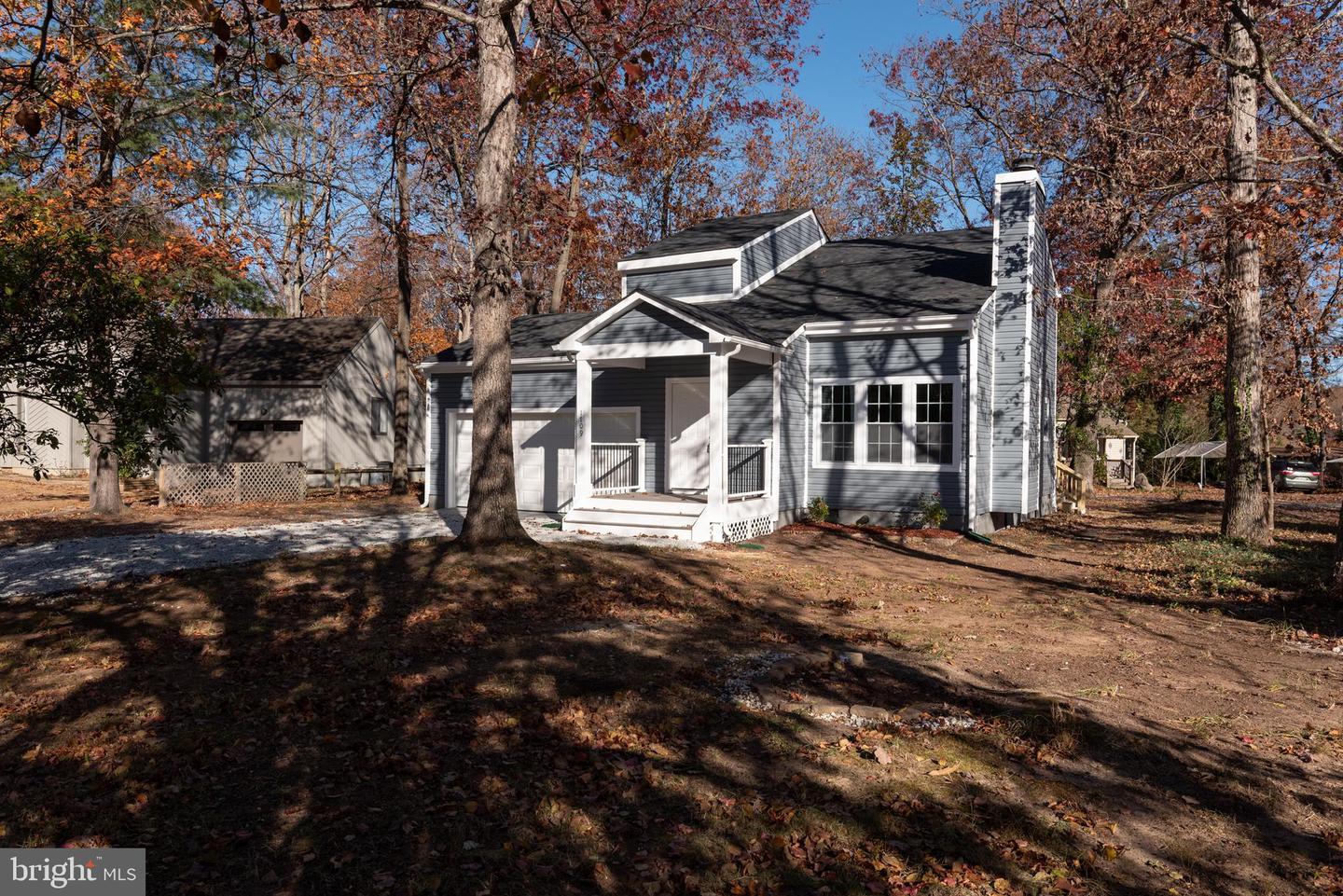 1709 HEADWATERS RD, MIDLOTHIAN, Virginia 23113, 3 Bedrooms Bedrooms, ,1 BathroomBathrooms,Residential,For sale,1709 HEADWATERS RD,VACF2001308 MLS # VACF2001308